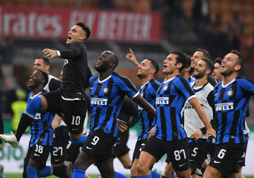 记者：米兰可能尝试冬窗送走圣地亚哥，然后再签更高效的前锋